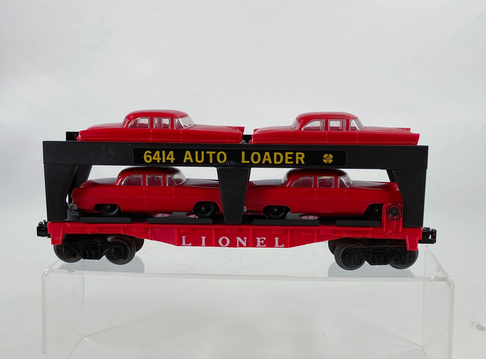 Lionel #6414 Autoloader Car with Four Red Automobiles (1 of 6)