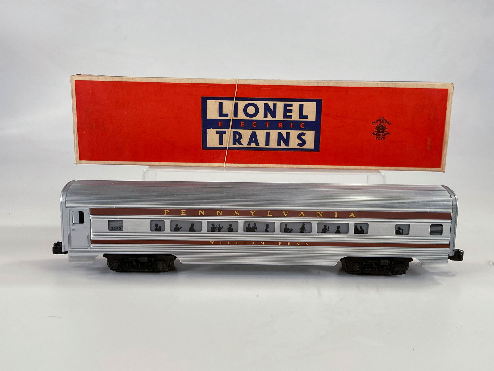Lionel Postwar #2543 Pennsylvania Illuminated Pullman (1 of 9)