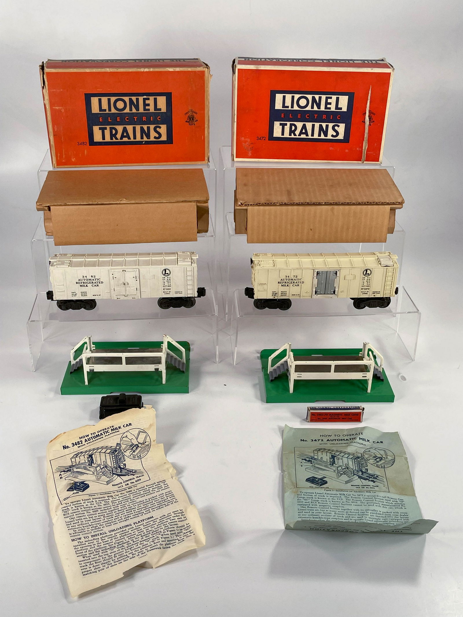 Lionel Postwar #3472 Operating Milk Car and #3482 (1 of 19)