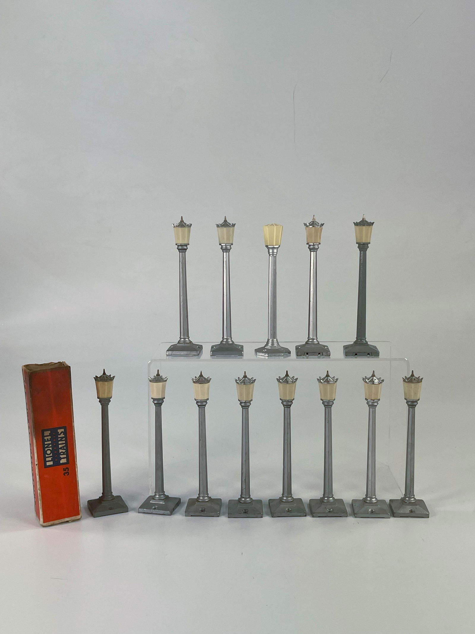 Lionel Postwar #35 Silver Boulevard Lamp Post (x3), in (1 of 5)