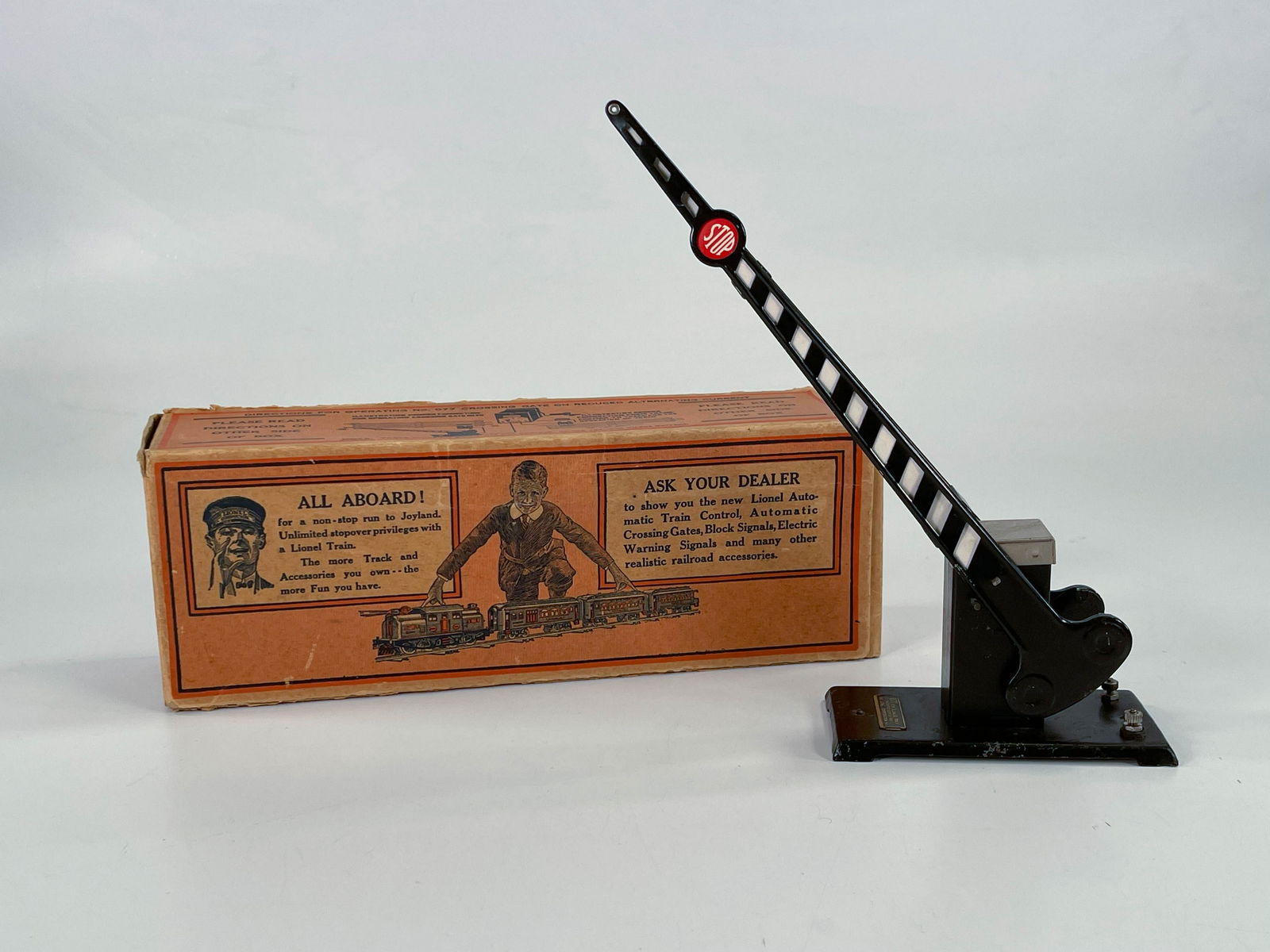 Lionel Prewar Standard Gauge #077 Crossing Gate with (1 of 12)