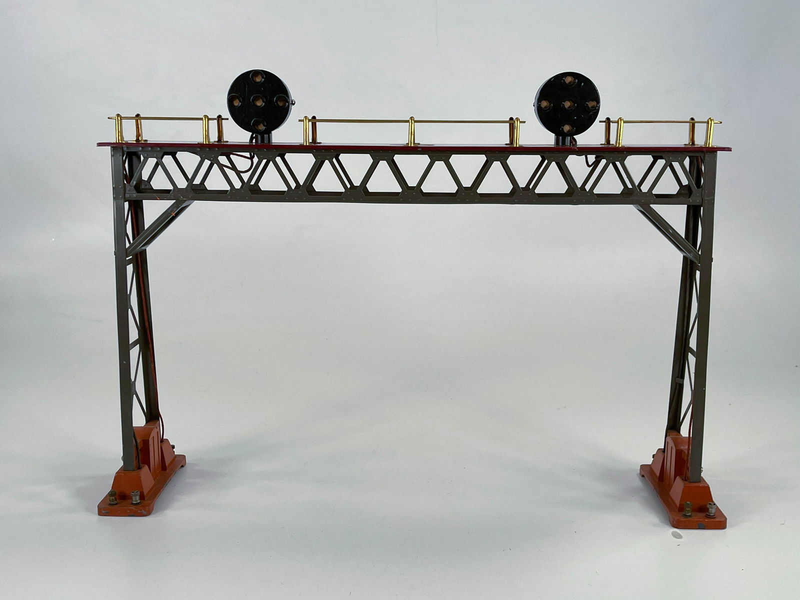 Lionel Prewar #440 Signal Bridge in early (1 of 6)