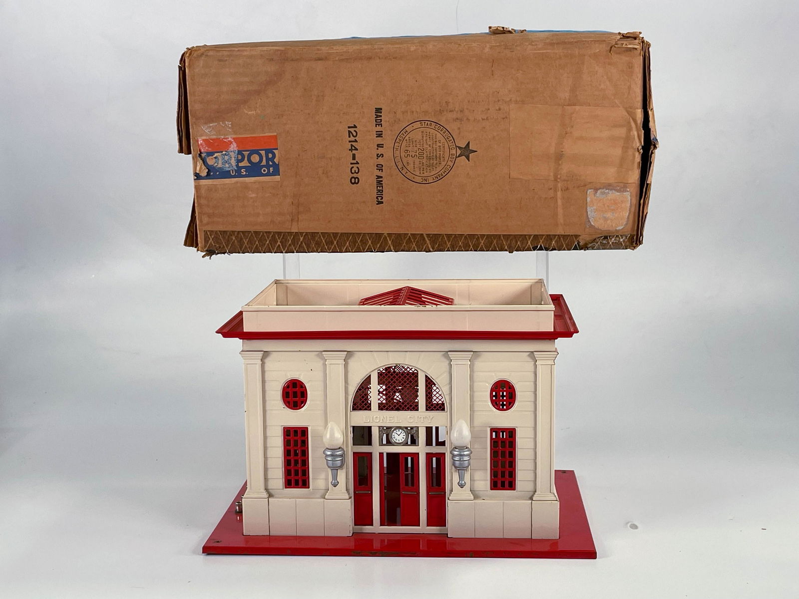 Lionel Prewar #115 Station with Original Box (1 of 12)