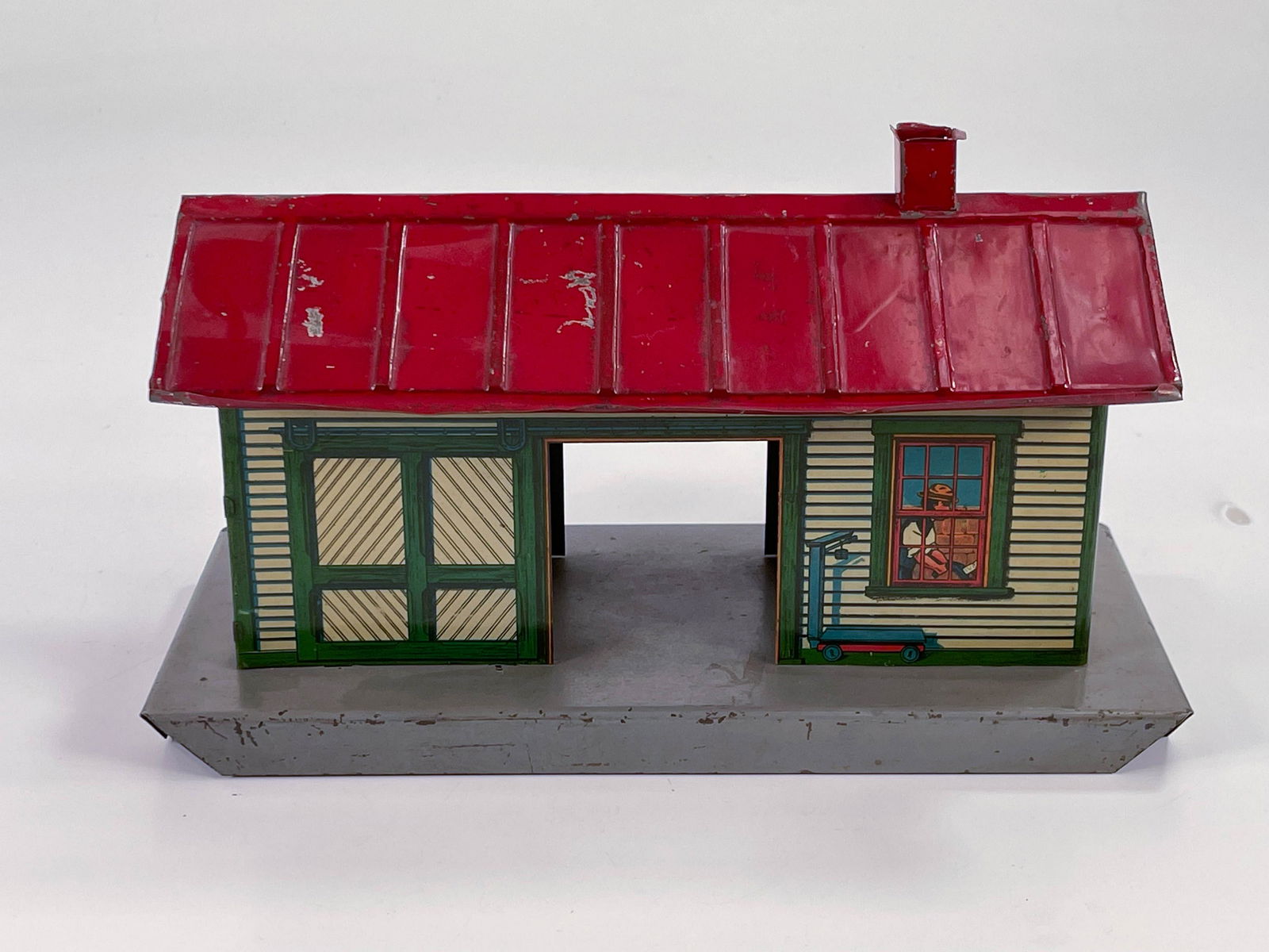 Ives Prewar #115 Freight Station (1 of 6)