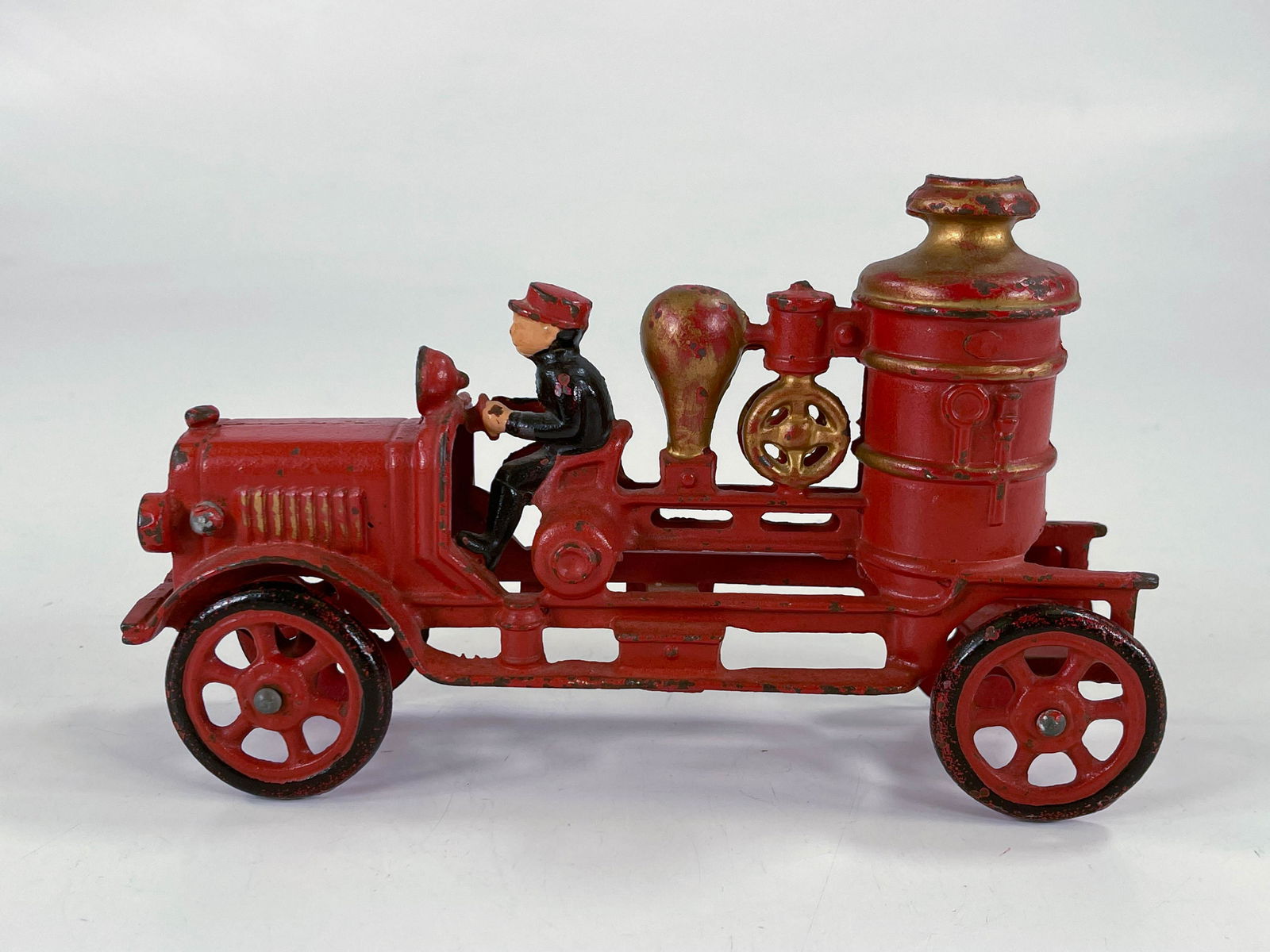 Kenton Prewar fire engine toy (1 of 6)