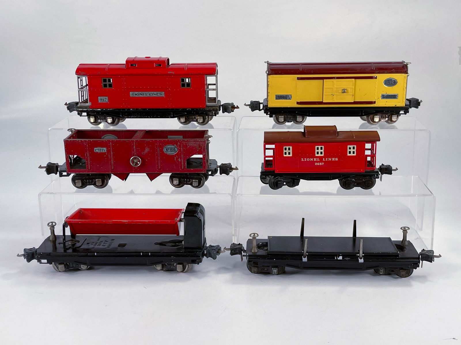 Lionel Prewar O-Gauge freight cars #2811 lumber car, (1 of 10)
