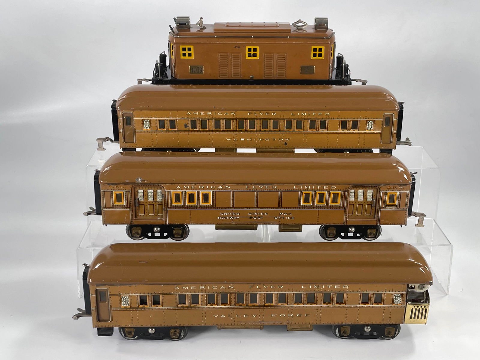 American Flyer Prewar brown litho Century set from (1 of 6)