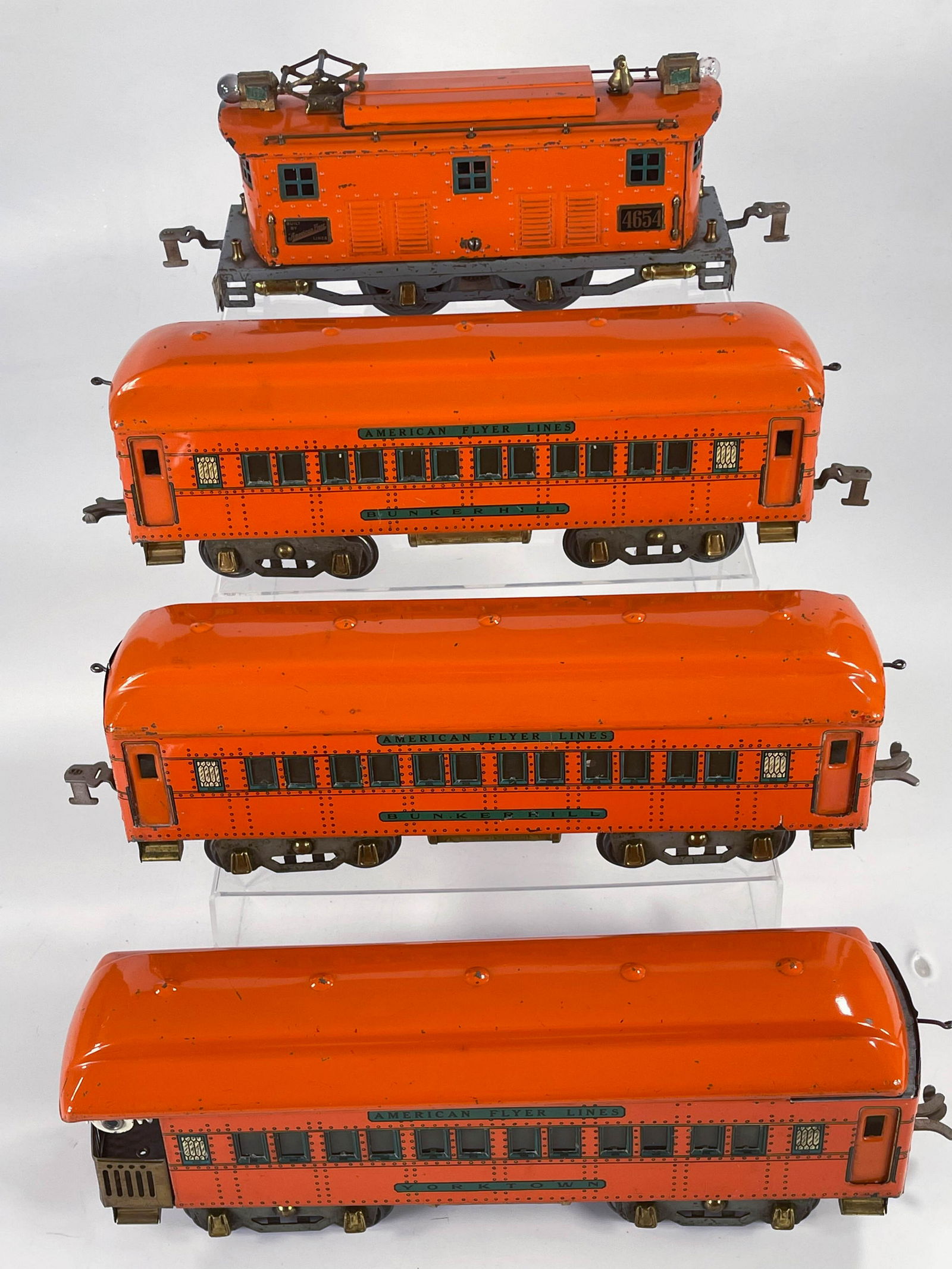American Flyer Prewar #4654 orange electric with Bunker (1 of 9)
