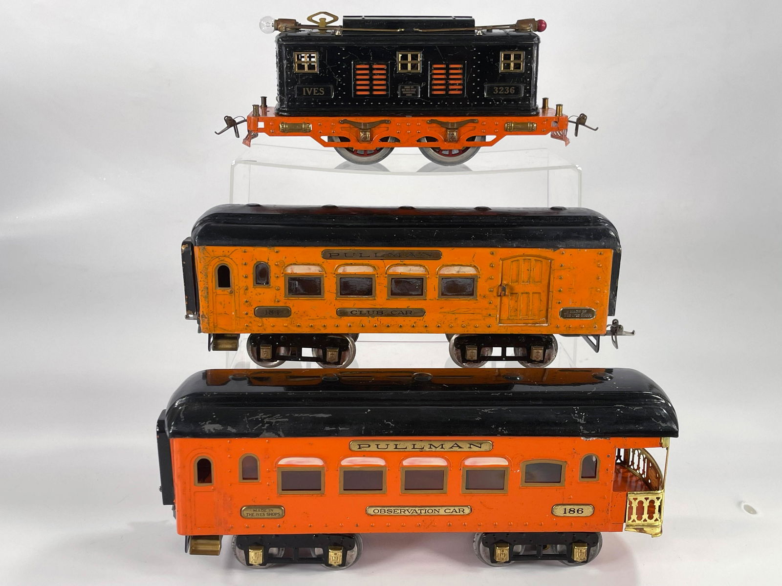 Ives Prewar #3236 orange/black electric locomotive with (1 of 7)