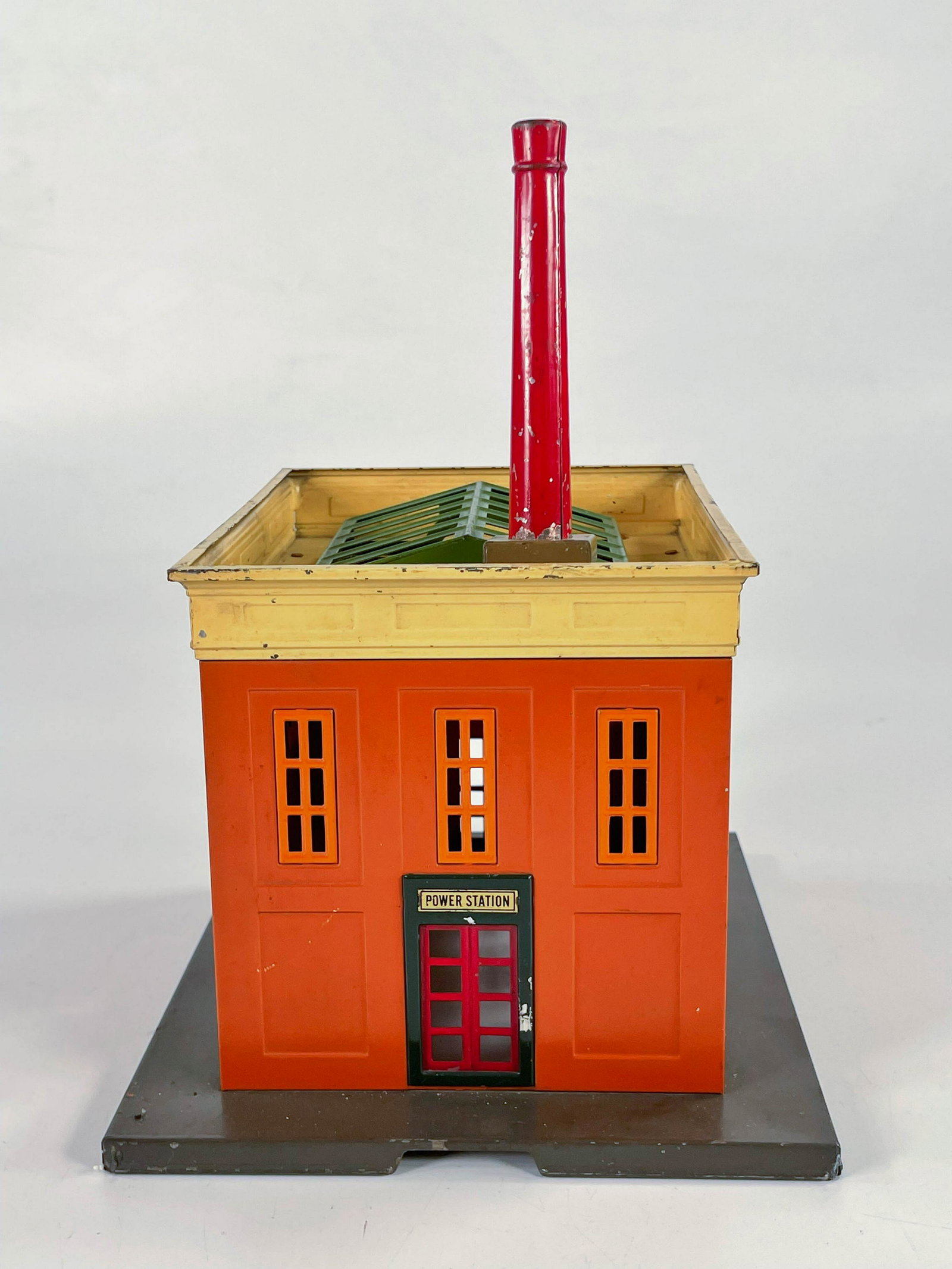 Lionel Prewar #436 power station in early colors (1 of 7)