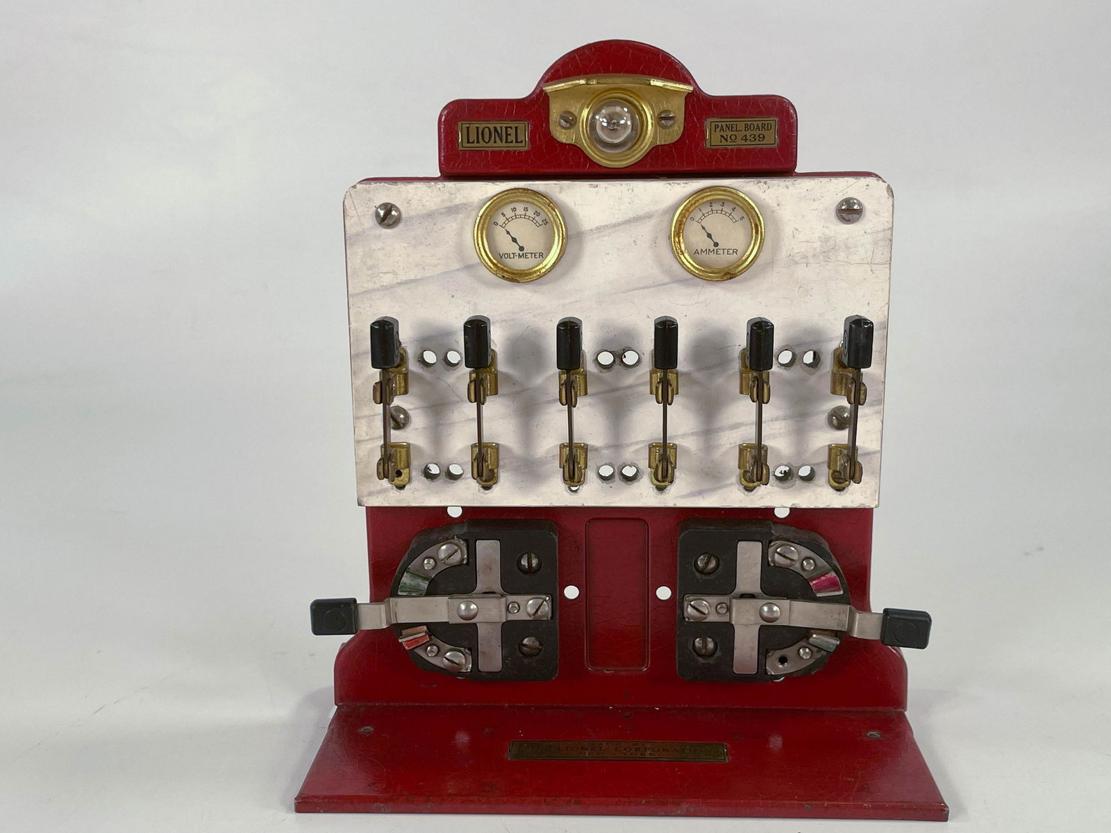 Lionel Prewar #439 panel board (1 of 6)