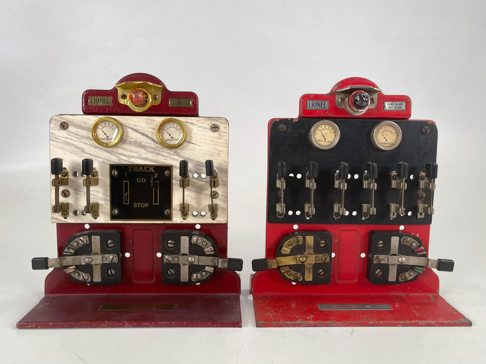Lionel Prewar #440C panel board and #439 panel board (1 of 6)