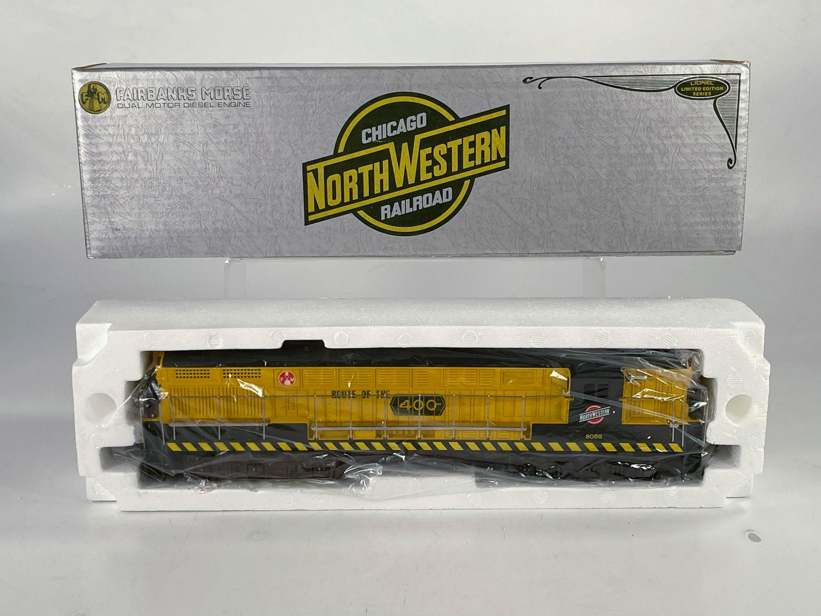 MPC Lionel O Gauge Chicago Northwestern Dual Motor (1 of 8)