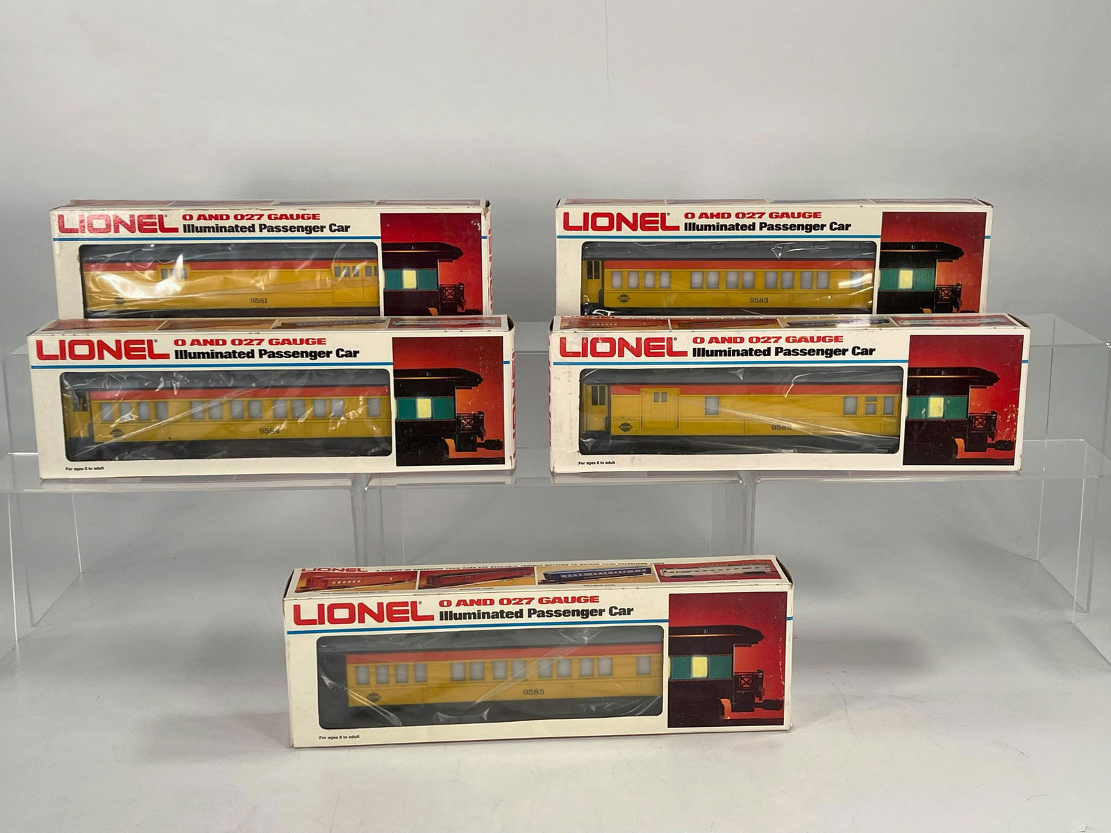 MPC Lionel O Gauge Chessie Passenger Cars in Original (1 of 12)