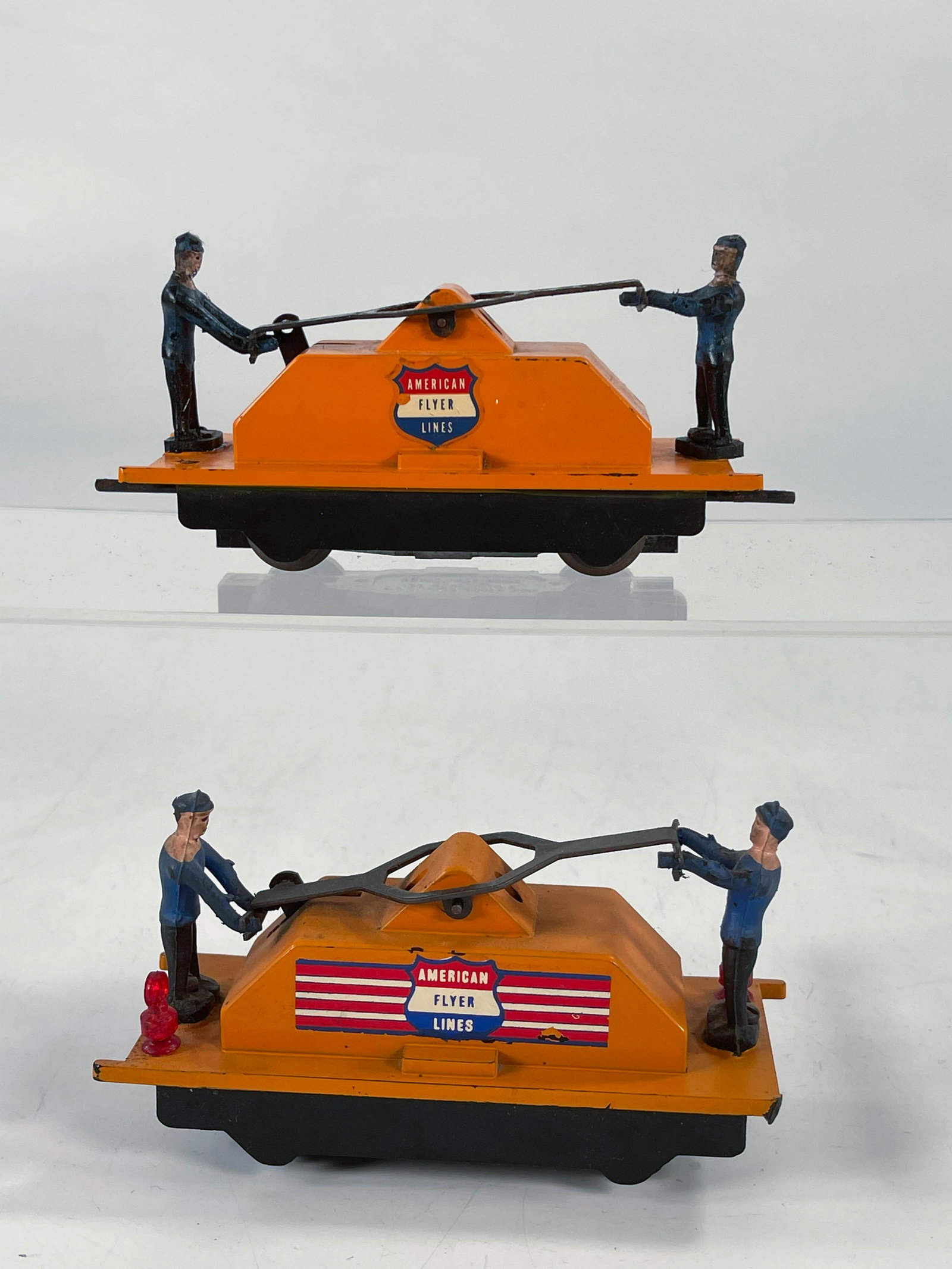 American Flyer S Gauge by Gilbert #741 Decaled: American Flyer S Gauge by Gilbert #741 Decaled Reversing Gang Car and #740 Gang Car, with #741 missing two lanterns and has all nibs present and #740 missing one nib, both in overall C6 plus.