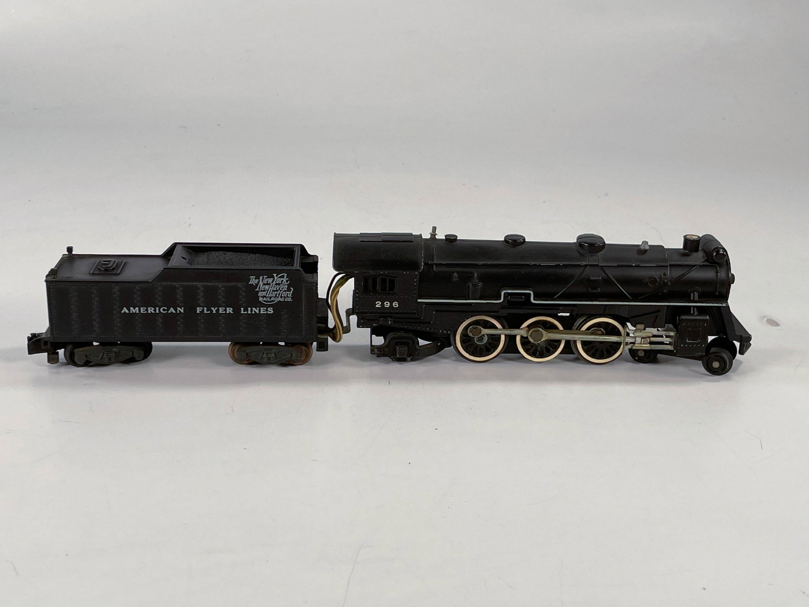 American Flyer S Gauge by Gilbert #296 Pacific Loco and: American Flyer S Gauge by Gilbert #296 Pacific Loco and Tender, in overall C7 minus.