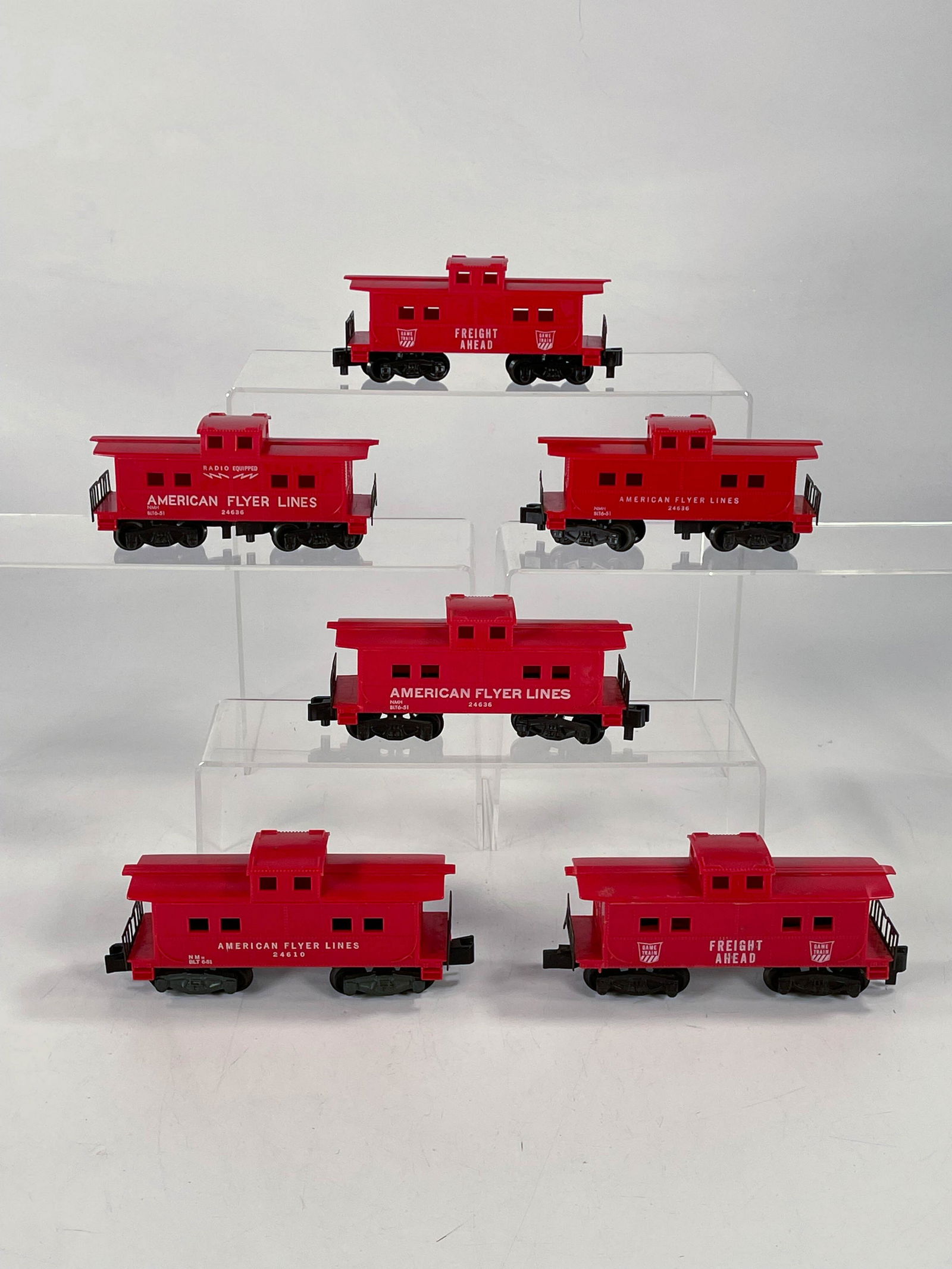 American Flyer S Gauge by Gilbert Miscellaneous Caboose (1 of 9)