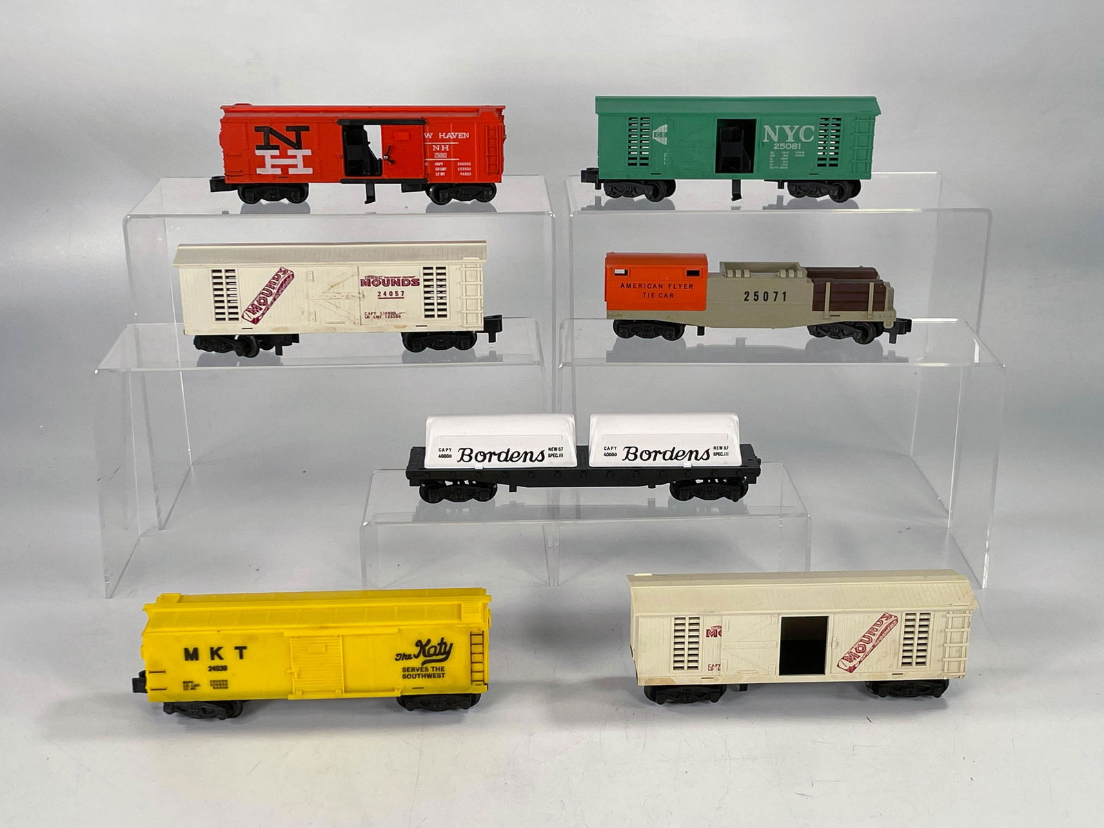 American Flyer S Gauge by Gilbert Assorted Freights (1 of 16)