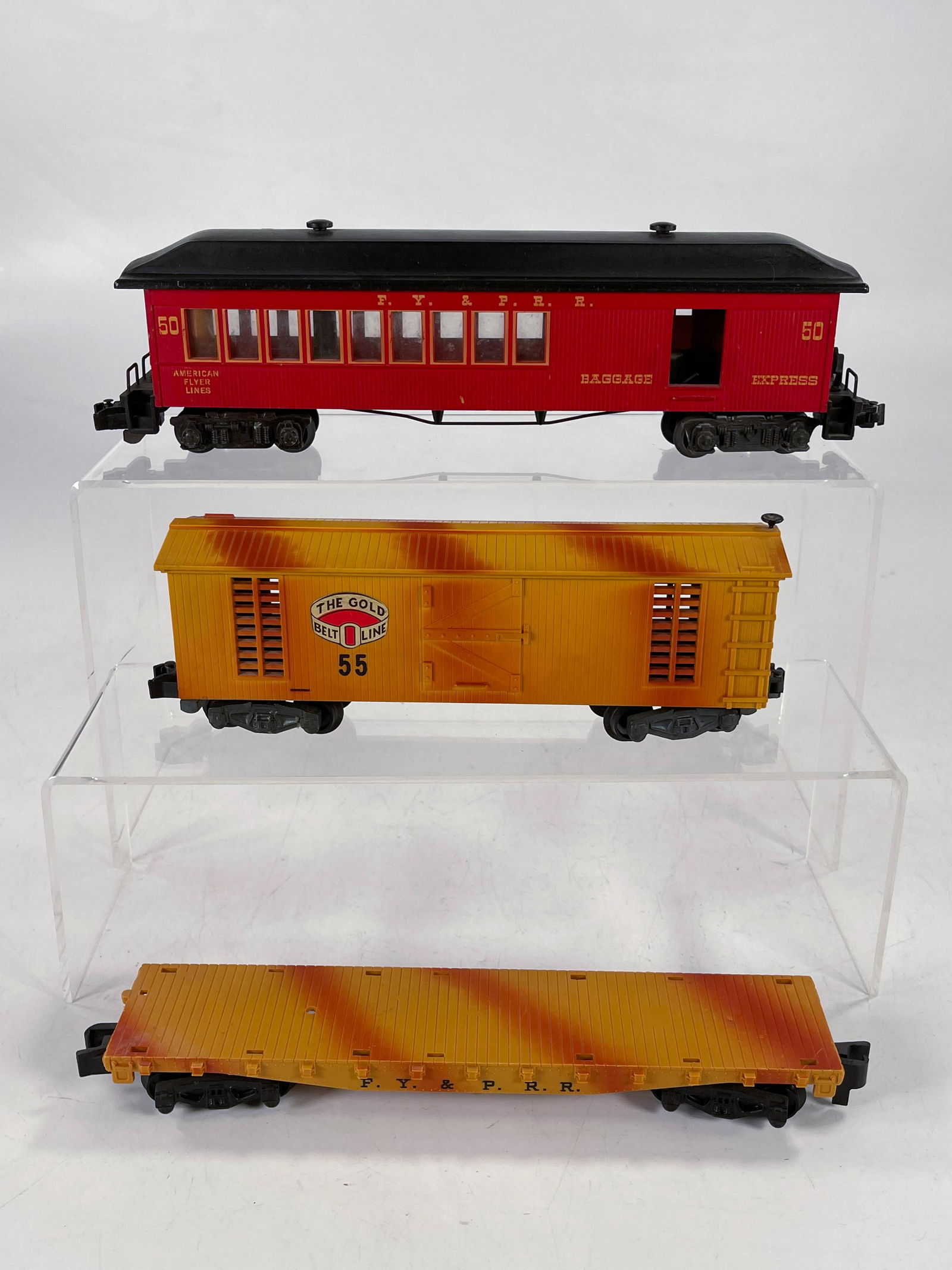 American Flyer S Gauge by Gilbert Three Washington Cars: American Flyer S Gauge by Gilbert Three Washington Cars including #55, #65 and #50 Coach, other than a small touch up spot on coach resulting from stack breaking off and someone repairing same, the th