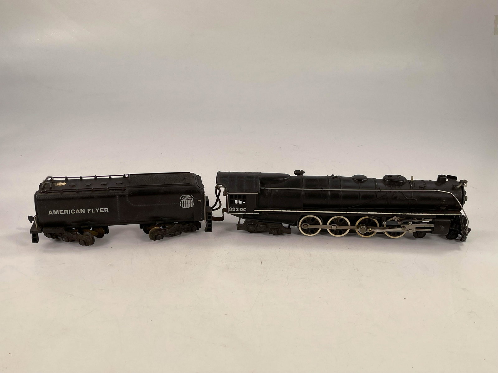 American Flyer S Gauge by Gilbert #332 DC Union Pacific: American Flyer S Gauge by Gilbert #332 DC Union Pacific Loco and Tender, in C7 overall.