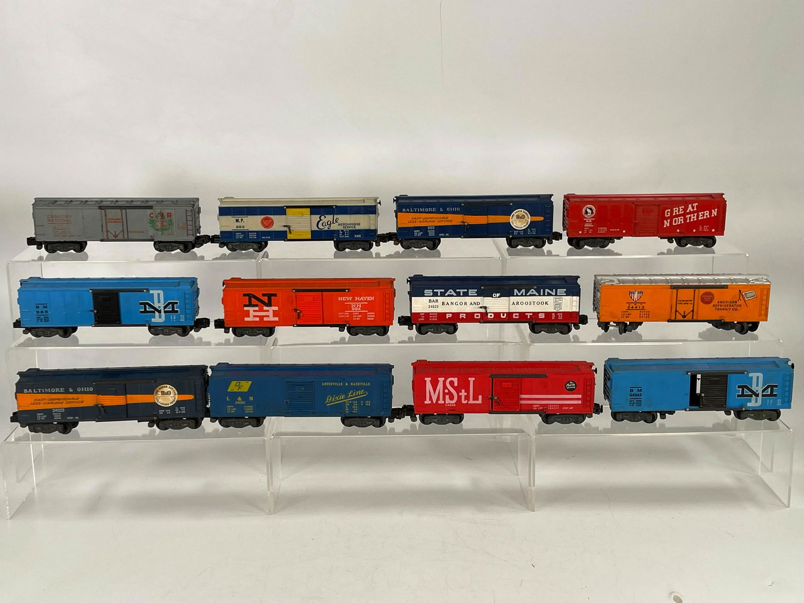 American Flyer S Gauge by Gilbert Assorted Box Cars X (1 of 7)