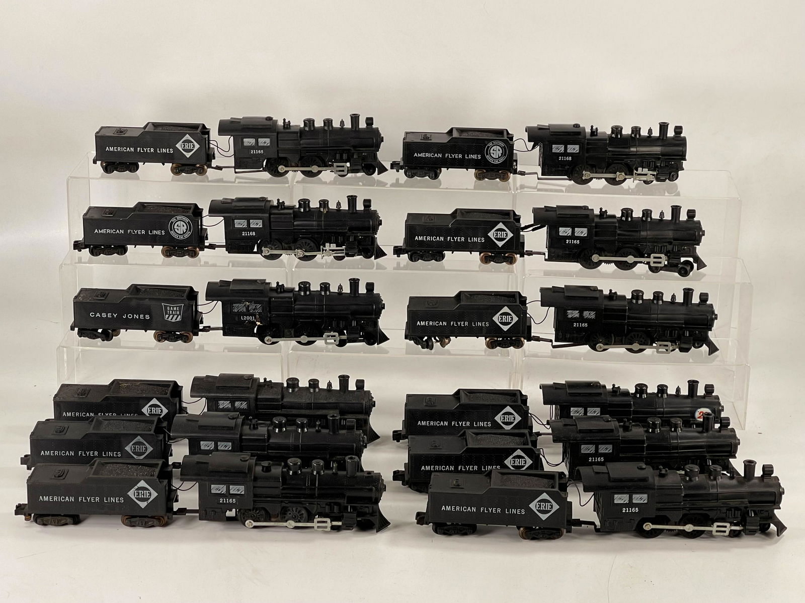 American Flyer S Gauge by Gilbert assorted locomotives (1 of 8)
