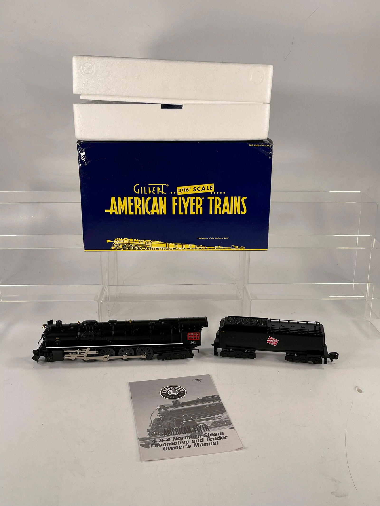 American Flyer S Gauge by Lionel Milwaukee Road: American Flyer S Gauge by Lionel Milwaukee Road Northern #261" Locomotive and Tender in Original Box, #6-48064, in C8.
