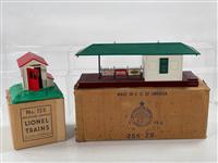 Postwar Lionel O Gauge 125 Whistling Station and 256 (1 of 12)