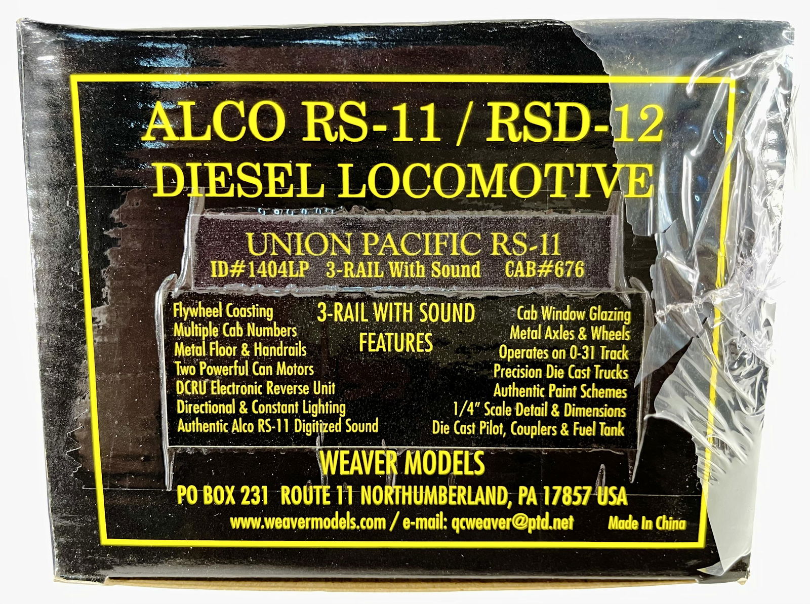 Weaver O Gauge Union Pacific RS-11 3-Rail with Sound, (1 of 3)