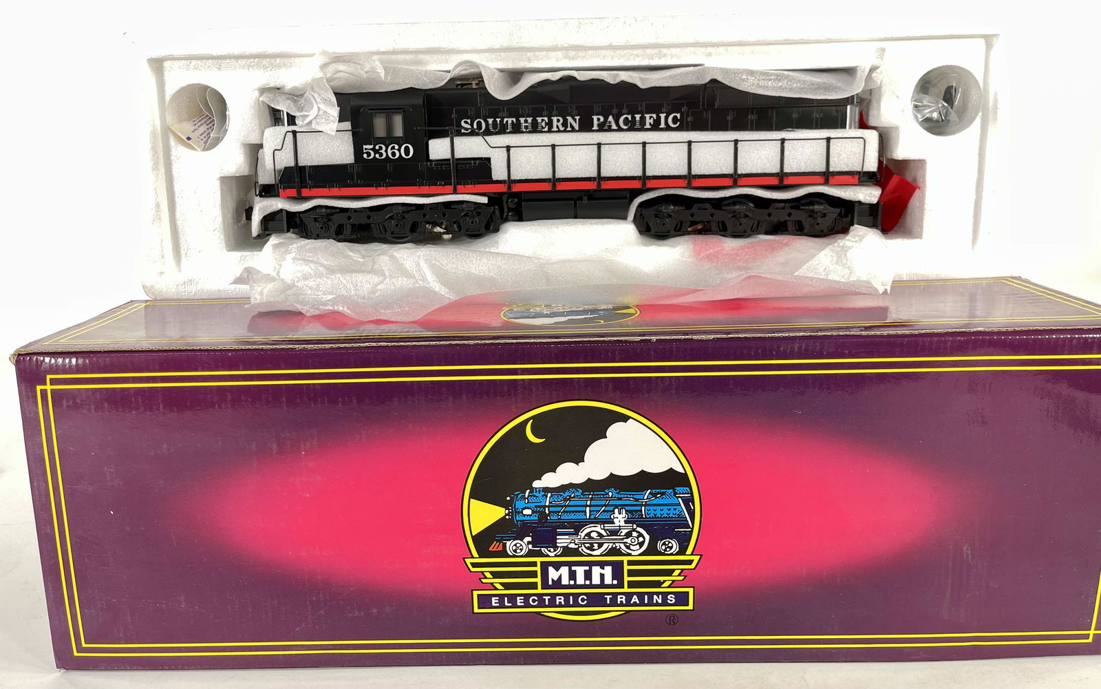 MTH O Gauge EMD Southern Pacific SD-9 Diesel, in (1 of 3)