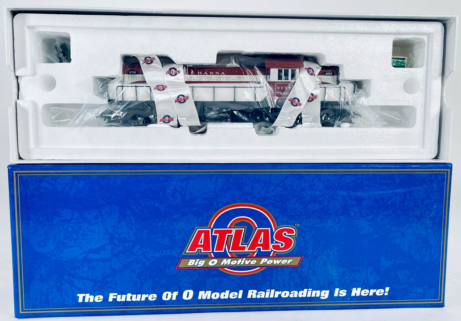 Atlas O Gauge Susquehanna Alco RS-1 Diesel Locomotive, (1 of 2)