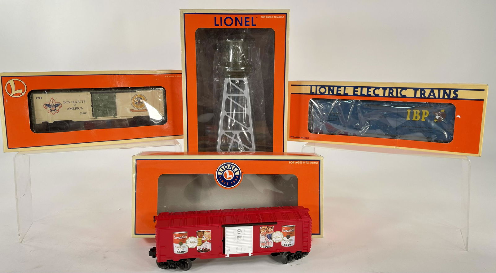 Lionel O Gauge Three Assorted Freight Cars and U.S. (1 of 9)