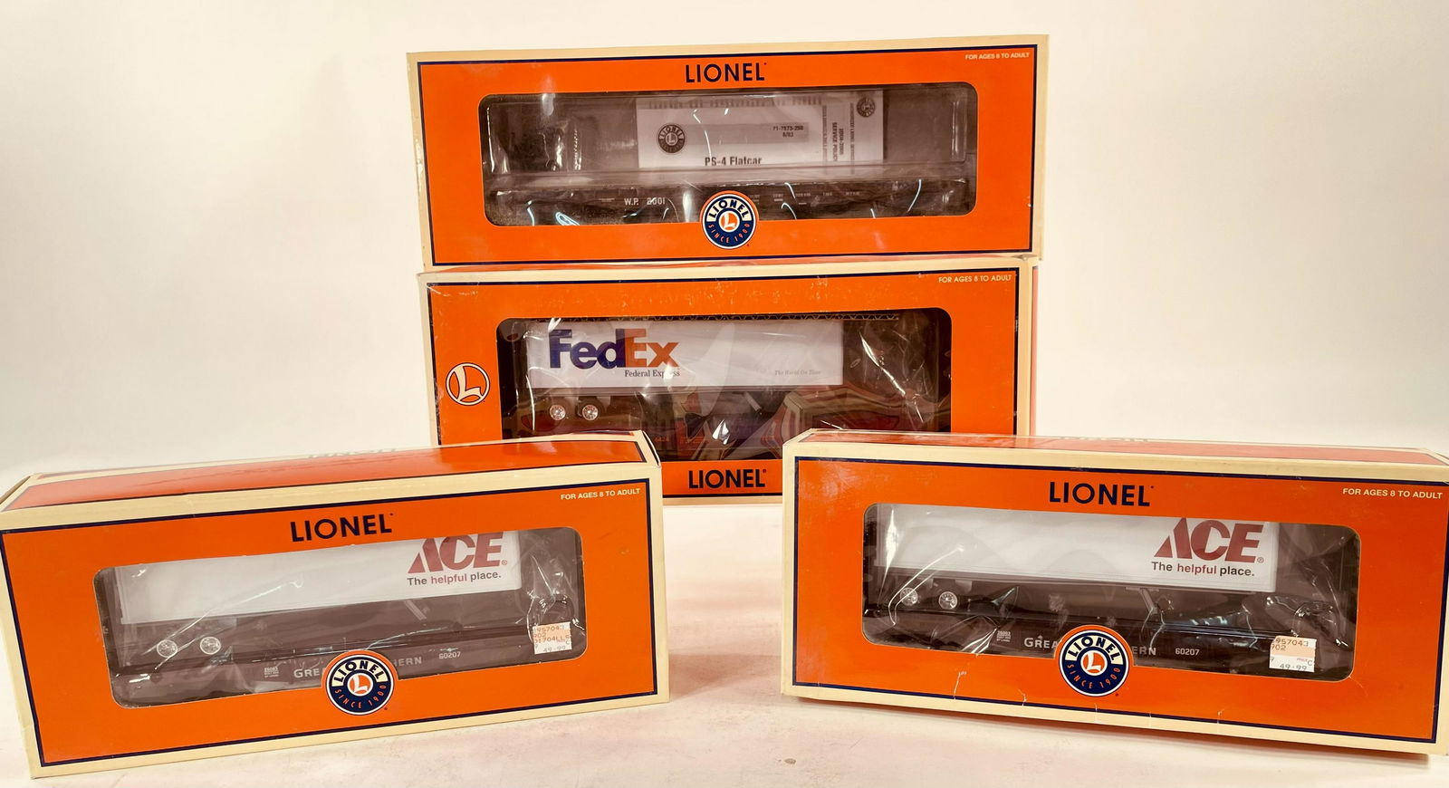Lionel O Gauge Assorted Four (4) Freight Cars, in (1 of 8)