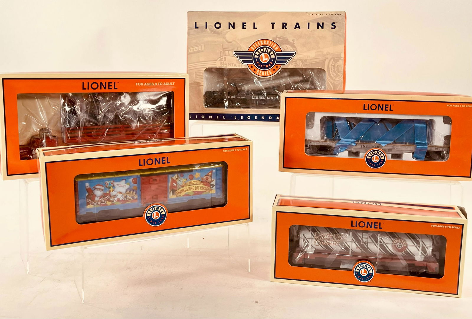 Lionel O Gauge Assorted Five (5) Freight Cars, in (1 of 9)