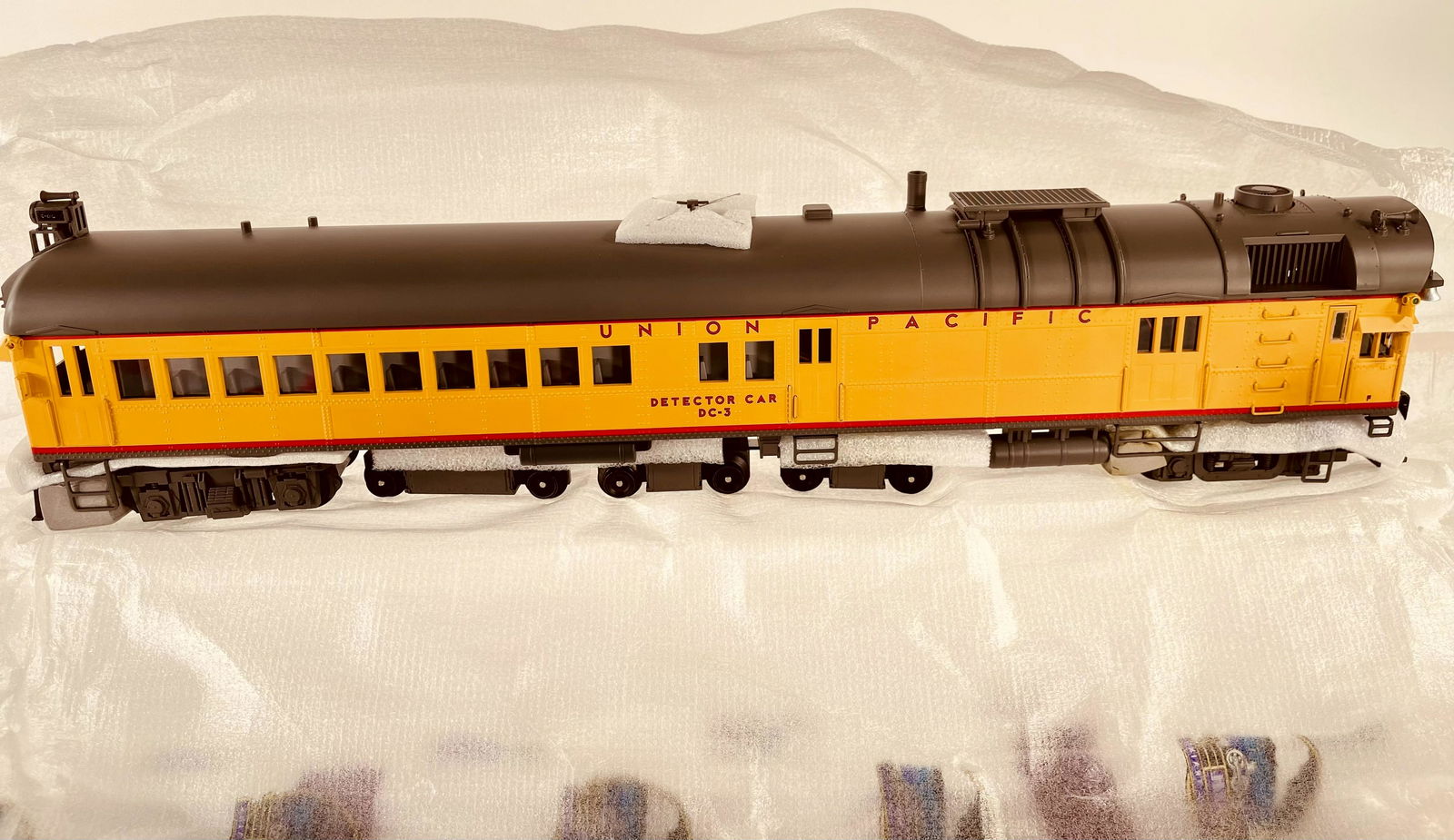 MTH O Gauge Premier Union Pacific Passenger Car, in (1 of 1)