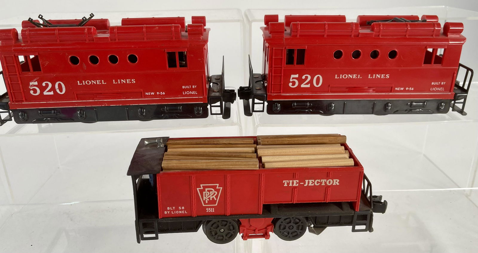 Lionel Postwar 520 Electric Locomotive x 2 and 5511 (1 of 4)