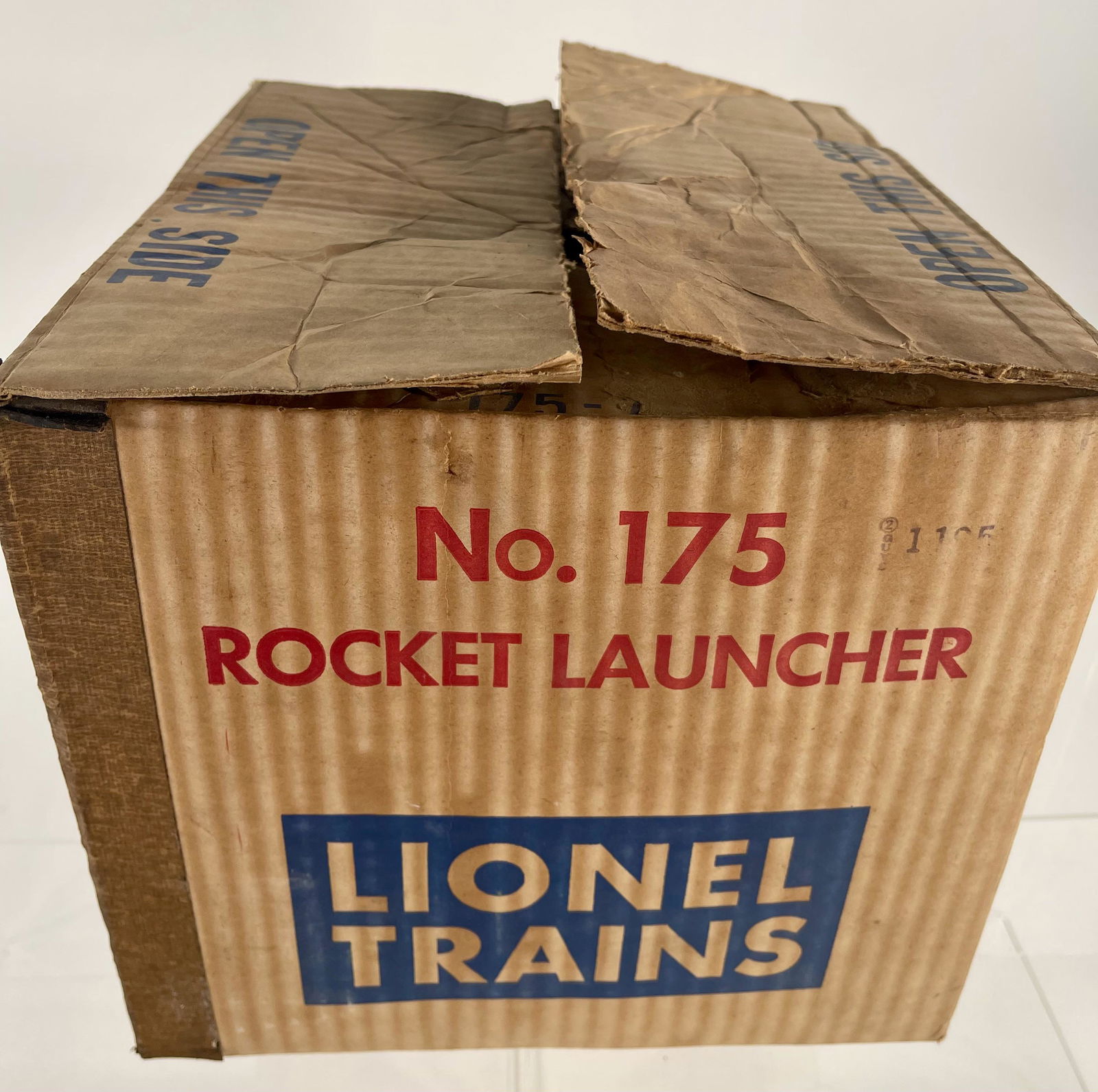 Lionel Postwar 175 Rocket Launcher, in Original Box (1 of 7)