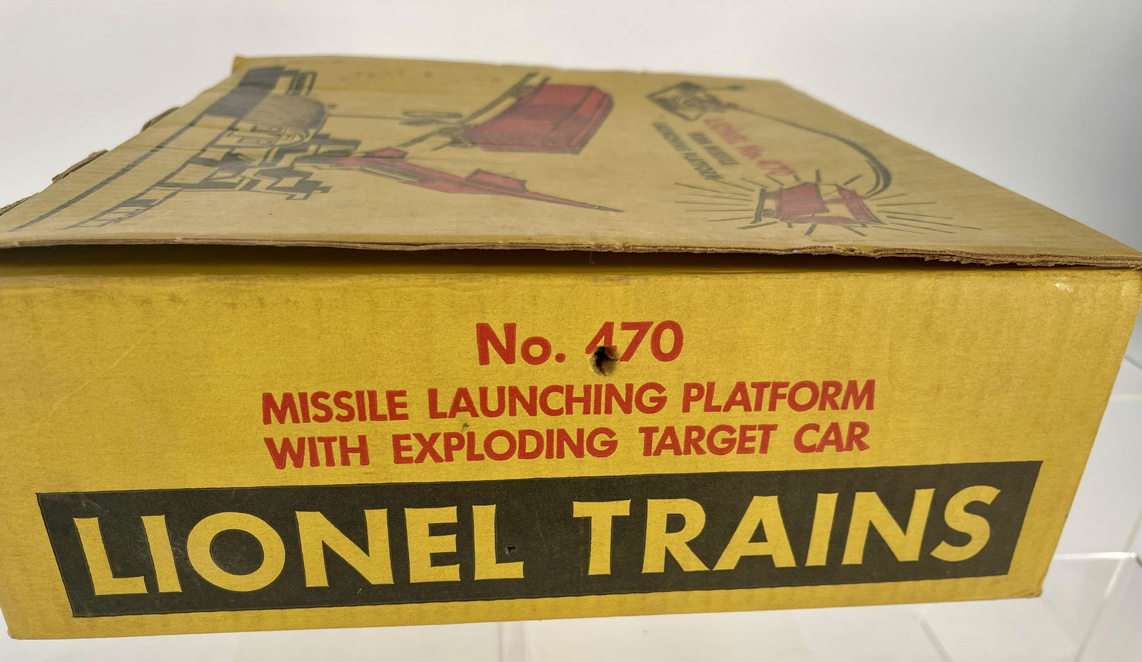 Lionel Postwar 470 Missile Launching Platform with (1 of 8)