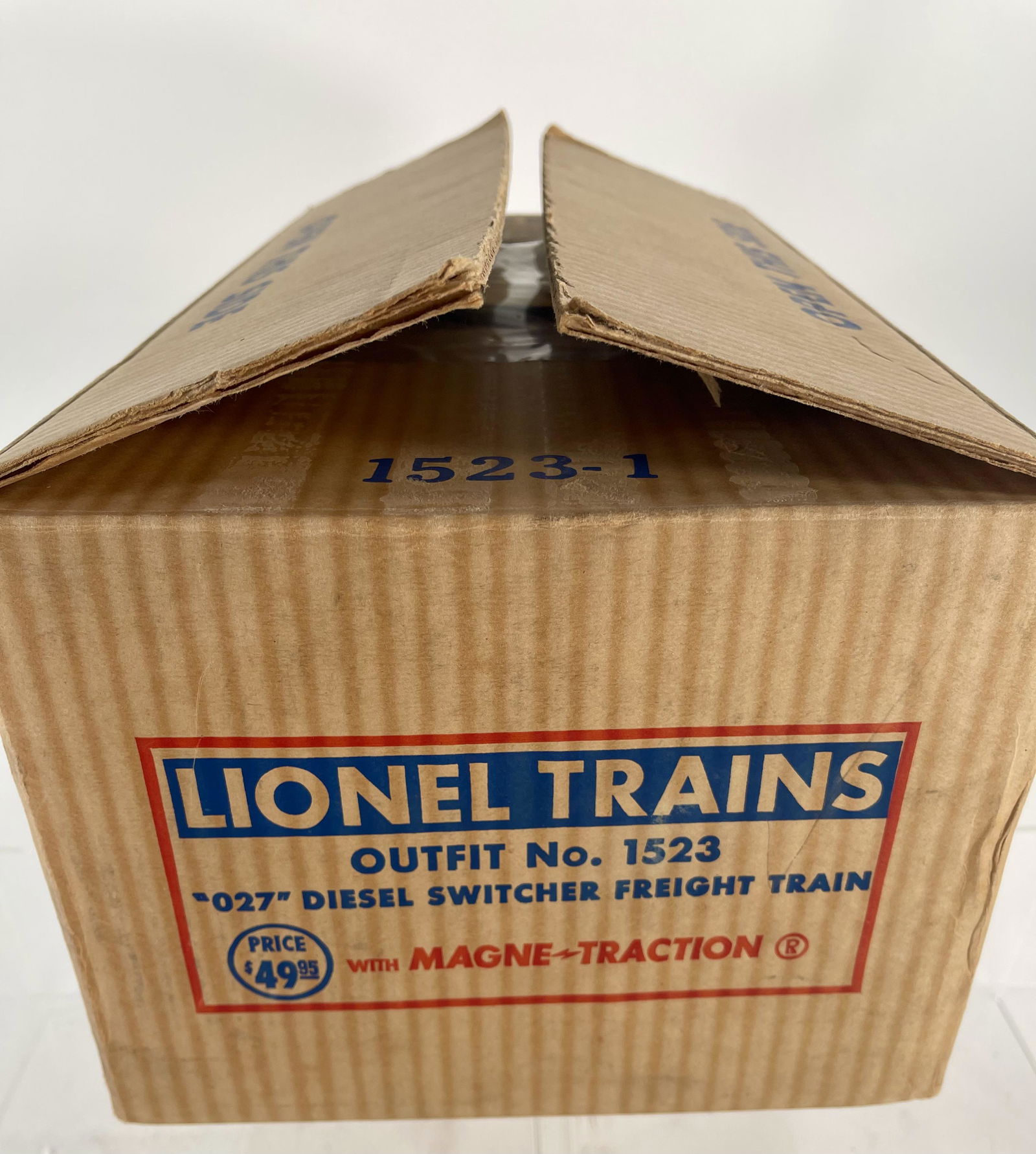 Lionel Postwar 027 Diesel Switcher Freight Train 1523, (1 of 4)