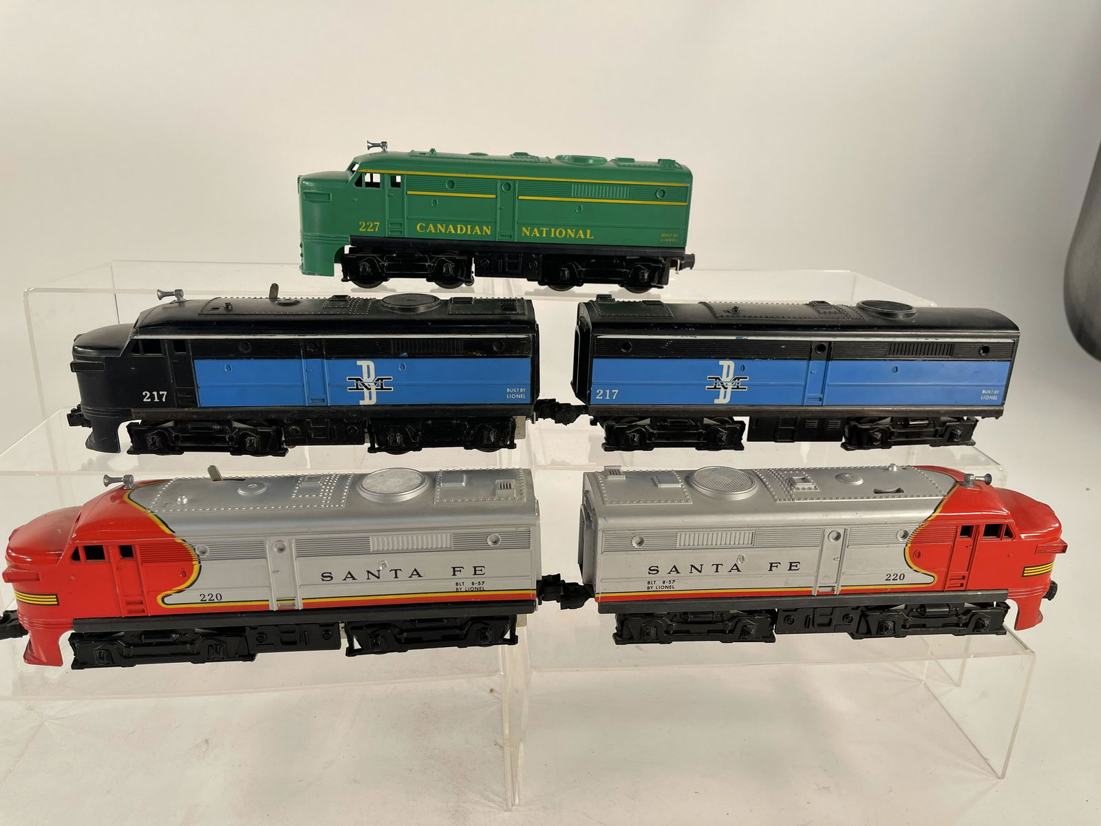 Lionel Postwar Assorted Alcos Units (1 of 16)