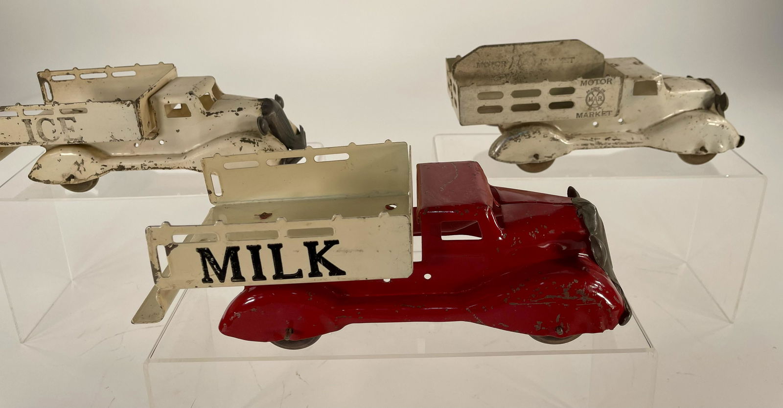 Marx Assorted Trucks (1 of 9)