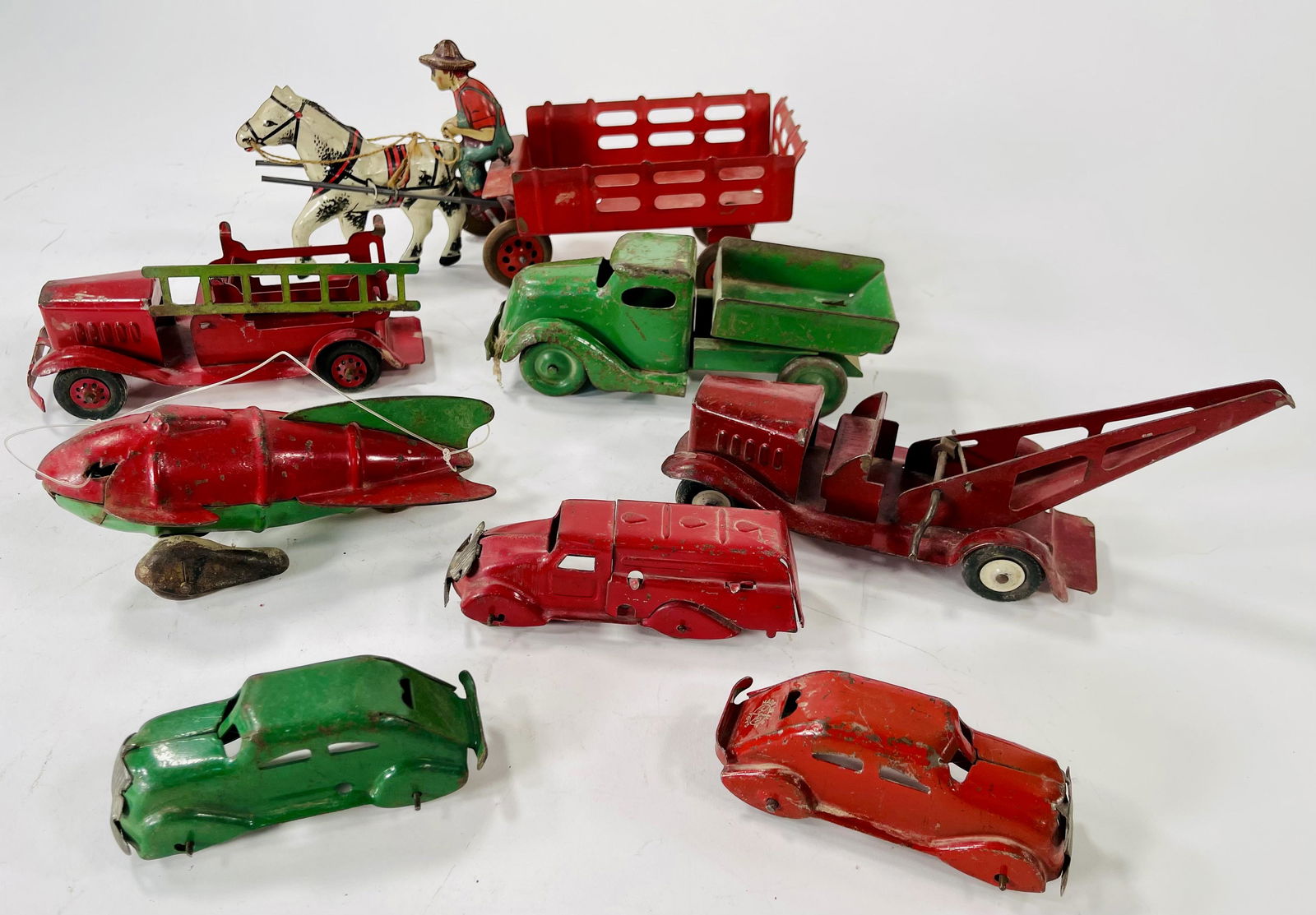 Wyandotte and Marx Vehicles x 8 (1 of 7)