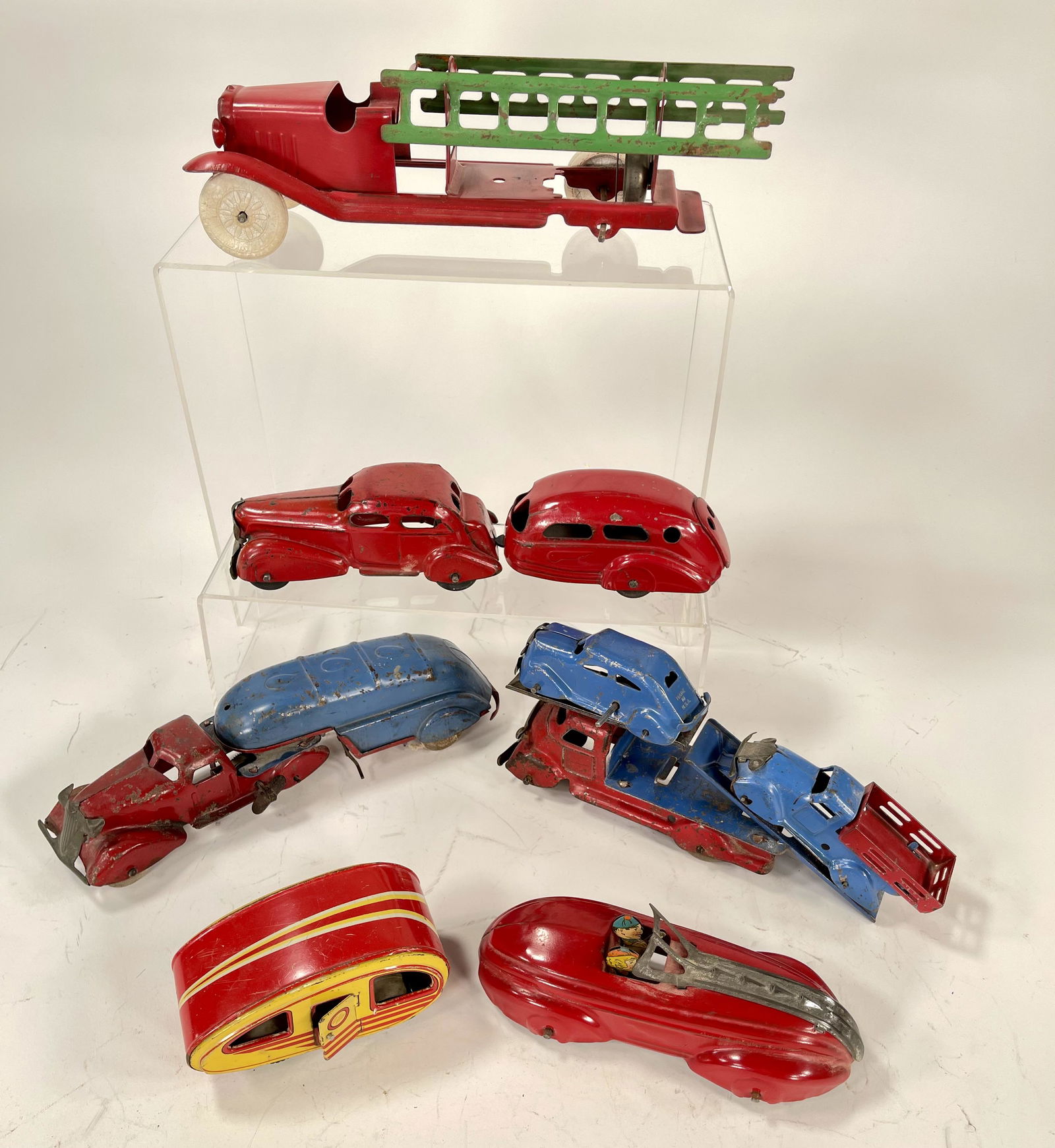 Wyandotte Marx Ride On Fire Engine Truck Toy