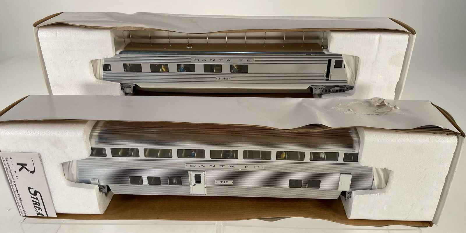 K-Line O Gauge Two Aluminum Santa Fe Passenger Cars (1 of 1)