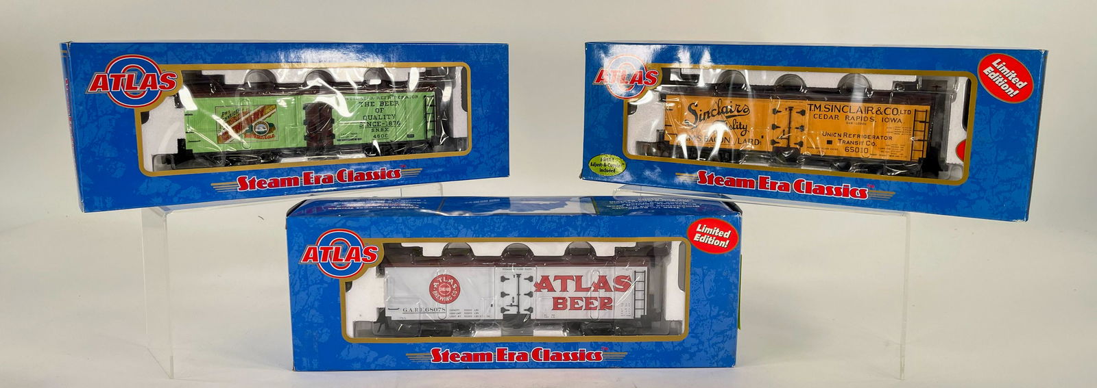 Atlas O Gauge Assorted Freight Cars, in Original Boxes (1 of 5)