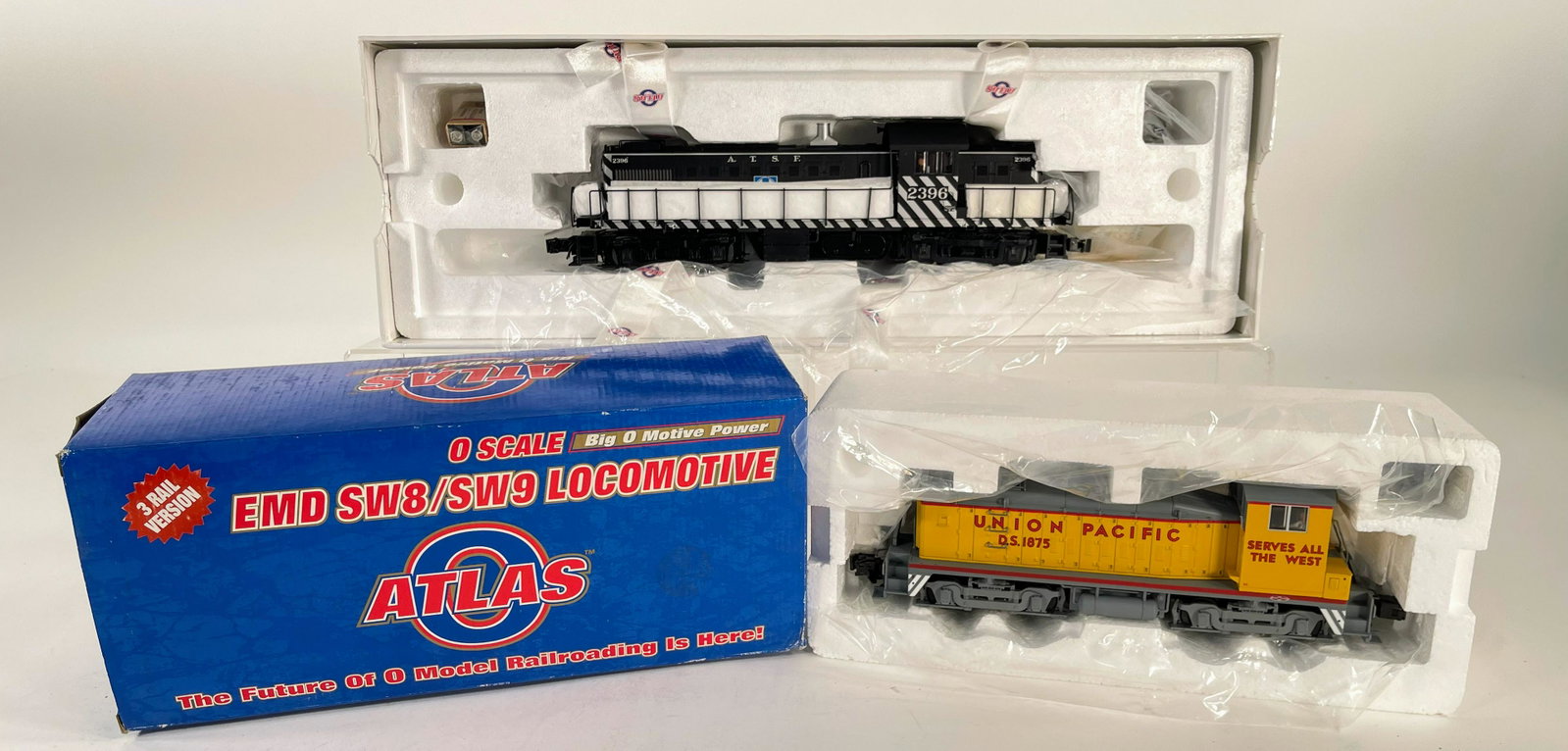 Atlas O Gauge Santa Fe Alco RS –1 Diesel: Atlas O Gauge Santa Fe Alco RS –1 Diesel locomotive and Union Pacific EMD SW9 diesel locomotive, in original boxes and in C10 factory new.