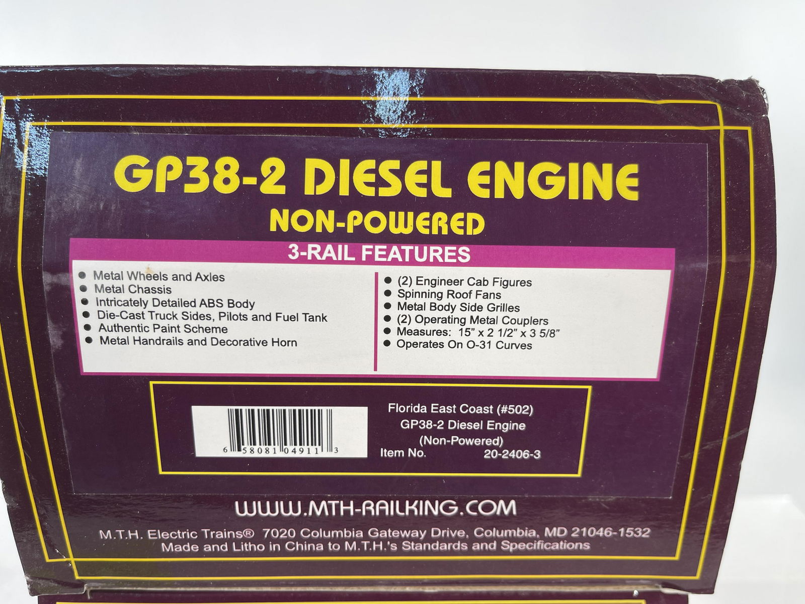 MTH GP38 – 2 Florida East Coast Diesel Engine (1 of 9)