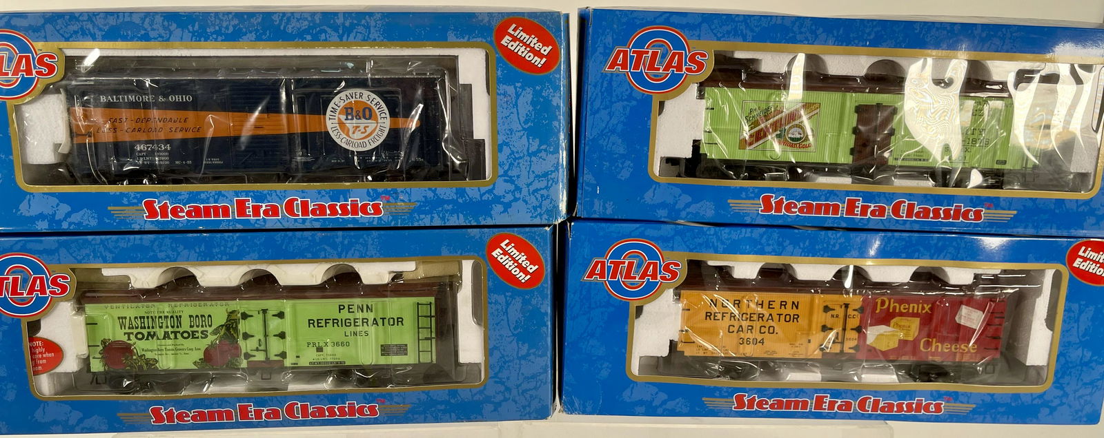 Atlas O Gauge Assorted Four (4) Freight Cars in (1 of 9)