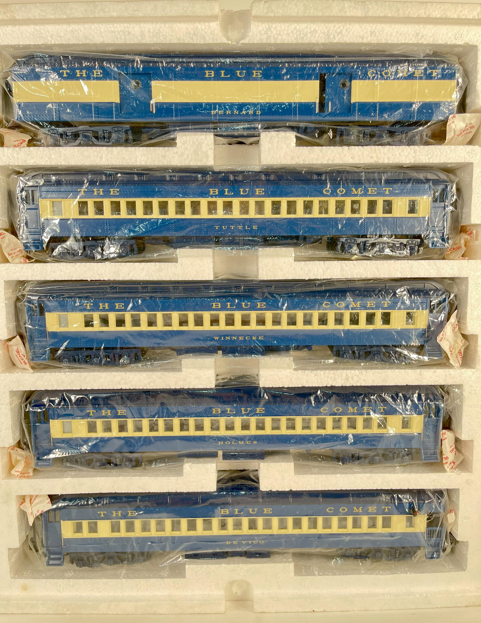 MTH O Gauge 5 Car Blue Comet Passenger Set in its (1 of 1)