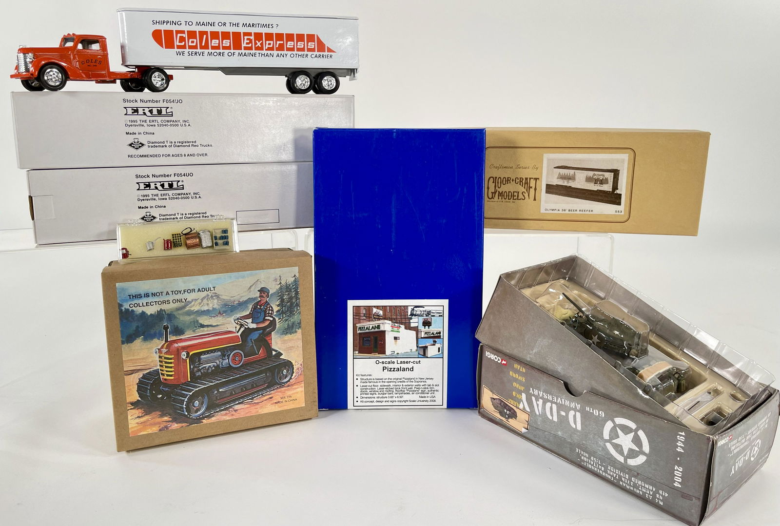 Corgi M4 A3 Sherman Tank, Gloor Craft Models Olympia (1 of 7)